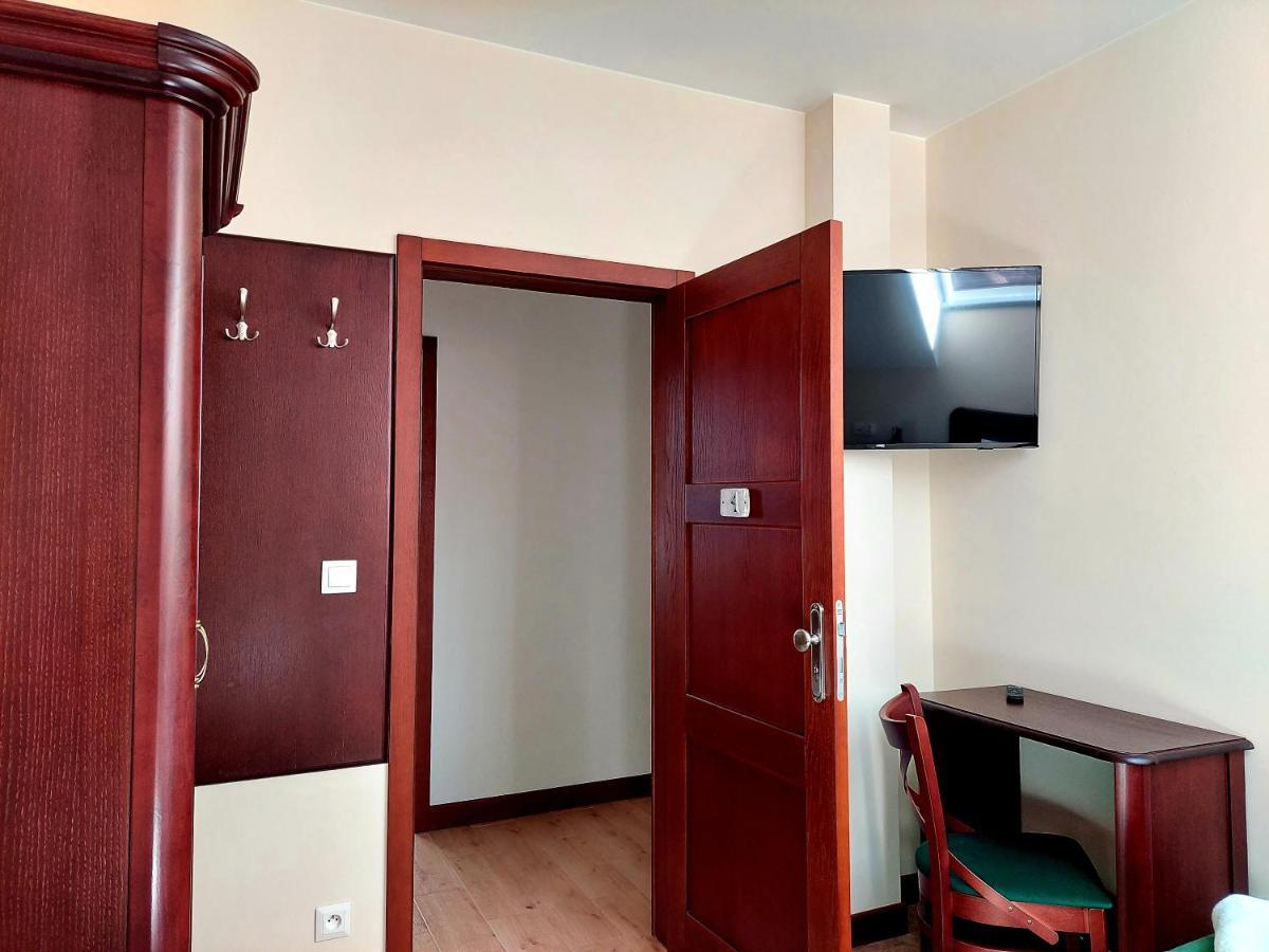 Forrest Style Pokoje Goscinne Warsaw Exterior photo